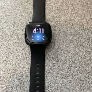 Fitbit Versa 3 Brand New.  Has all parts.